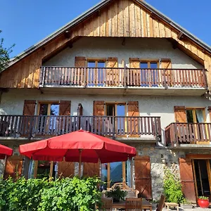 chalet-solneige.hotels-rhonealpes.com/