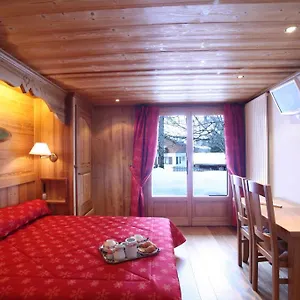 la-cremaillere-megeve.hotels-rhonealpes.com/